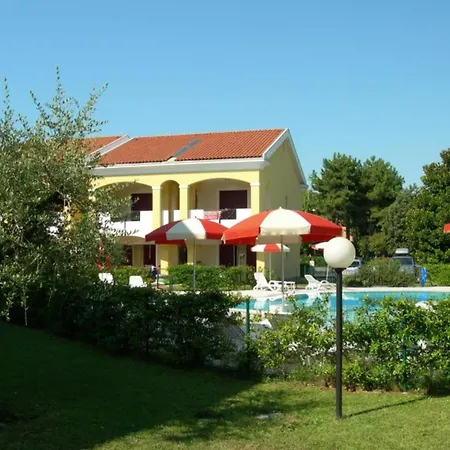 Newly Built With Shared Pool In * Bibione